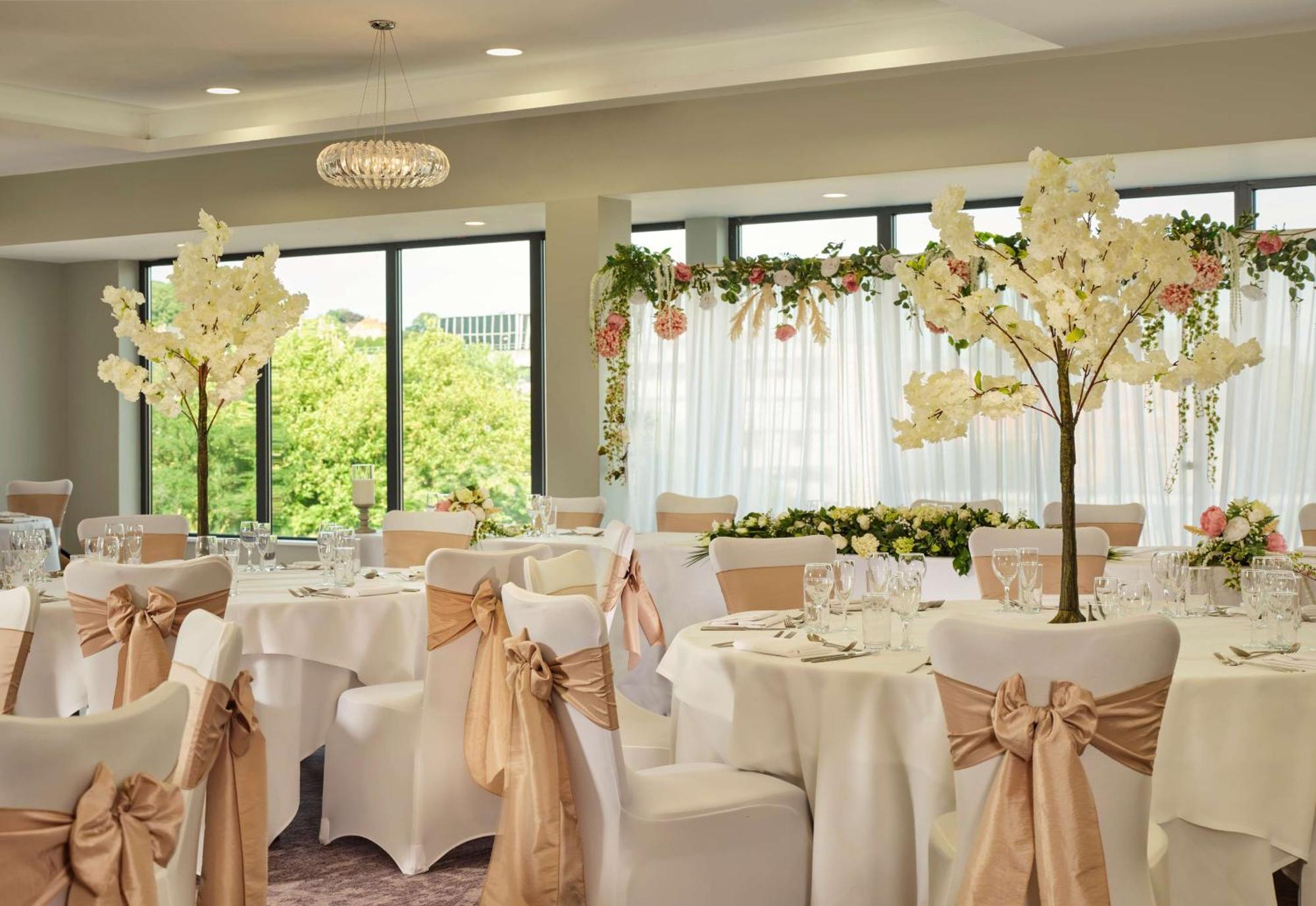 Doubletree By Hilton Lincoln Ξενοδοχείο Εξωτερικό φωτογραφία